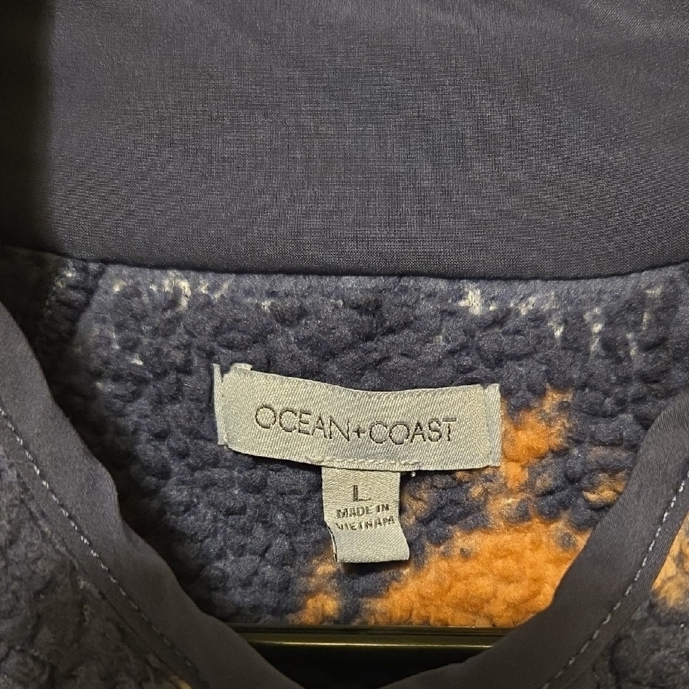 Patterned Fleece Jacket - Picture 2 of 8